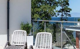 Apartament Klifowa Rewal z basenem